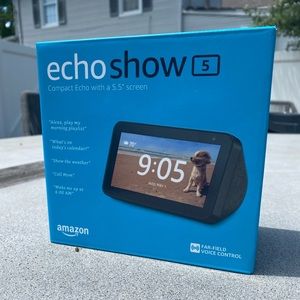 Echo show 5 Compact Echo with a 5.5’”screen